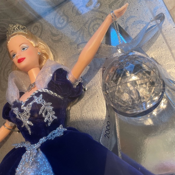 COPY - New in box  2000 Special Millennium Edition - Millennium Princess Barbie… - Picture 3 of 4